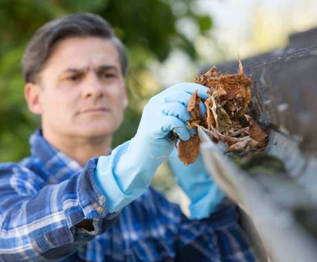 How to Get Your Gutters Ready For Fall & Winter